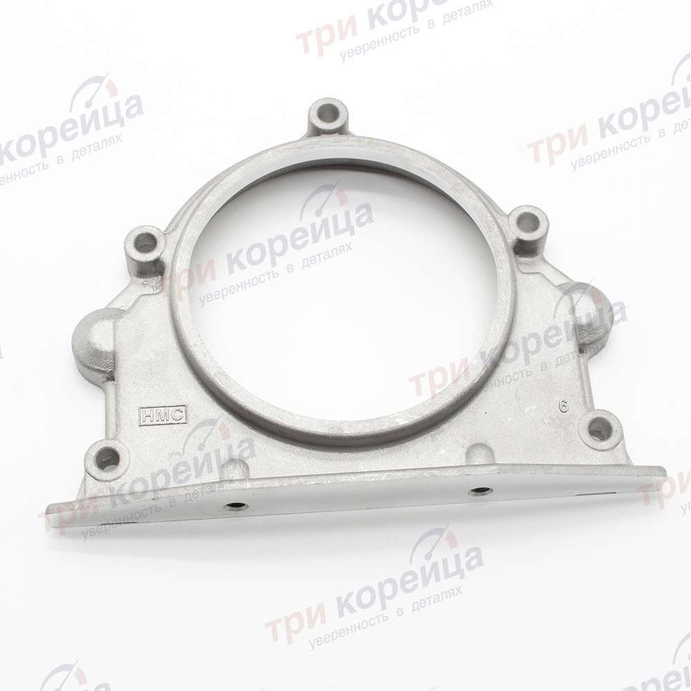 Крышка сальника коленвала задняя D4BF/D4BH Porter. Артикул 2144142000. Производитель Оригинал. Изображение №1