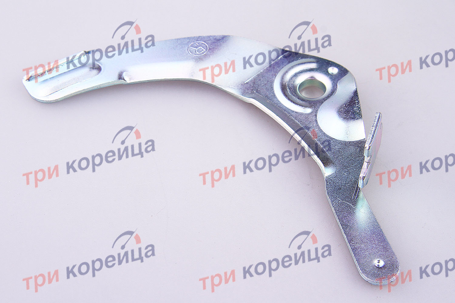 Рычаг разжимной задних тормозных колодок правый (дуга) Porter. Артикул 5848744100. Производитель Оригинал. Изображение №1