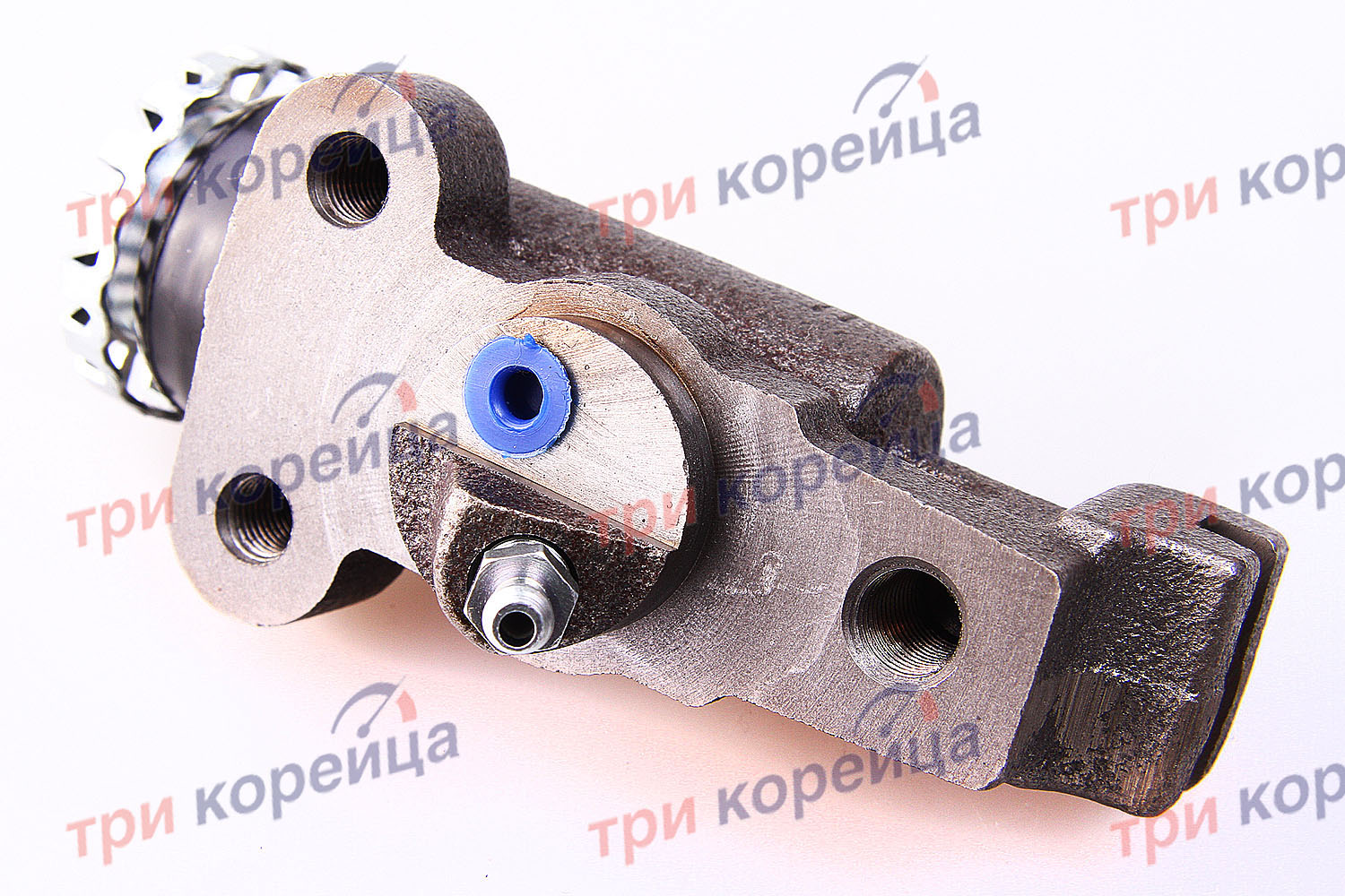 Цилиндр тормозной рабочий HD78 County передний правый (штуцер направлен от коронки, верхний) Yamasida Тайвань 581305K000. Фото №1 в каталоге ТРИКОР.